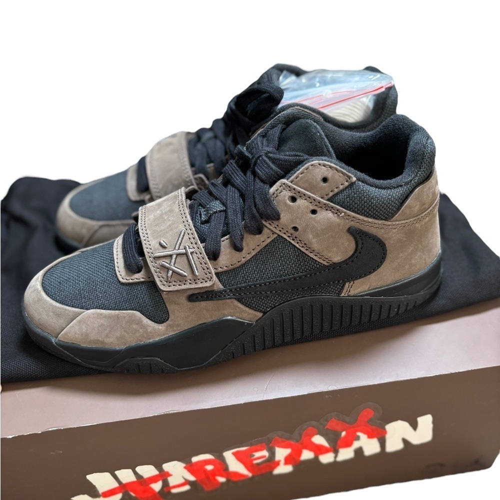 JORDAN JUMPMAN JACK TR "TRAVIS SCOTT - DARK MOCHA" Size M7.5 W9 - Picture 3 of 9